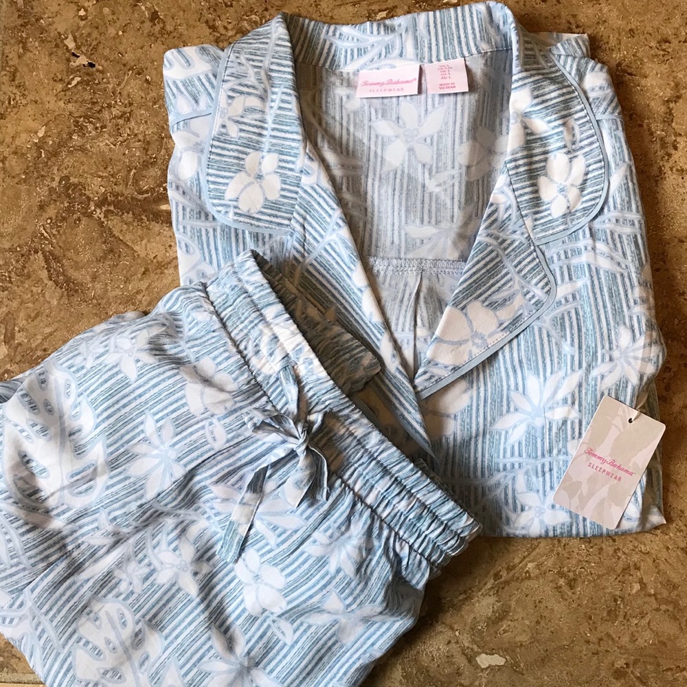NWT Tommy Bahama Blue Floral Large Short Sl Pj’s